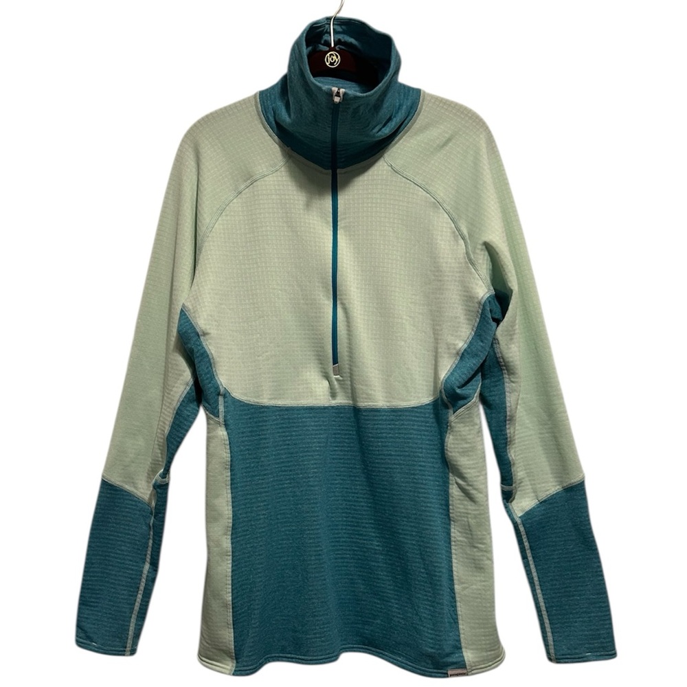 Women's Patagonia Capiline 4 Front Quarter Zip
Long Sleeve Pull Over. XL